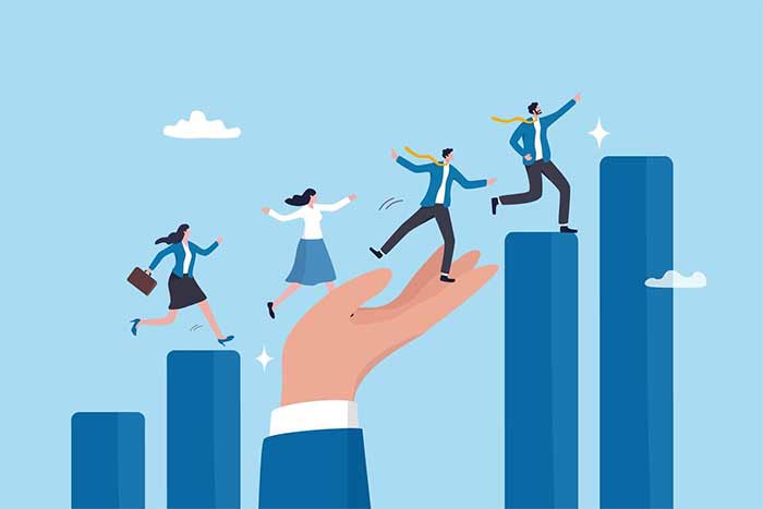 ارتقای شغل نقش رهبری در پیشرفت شغل